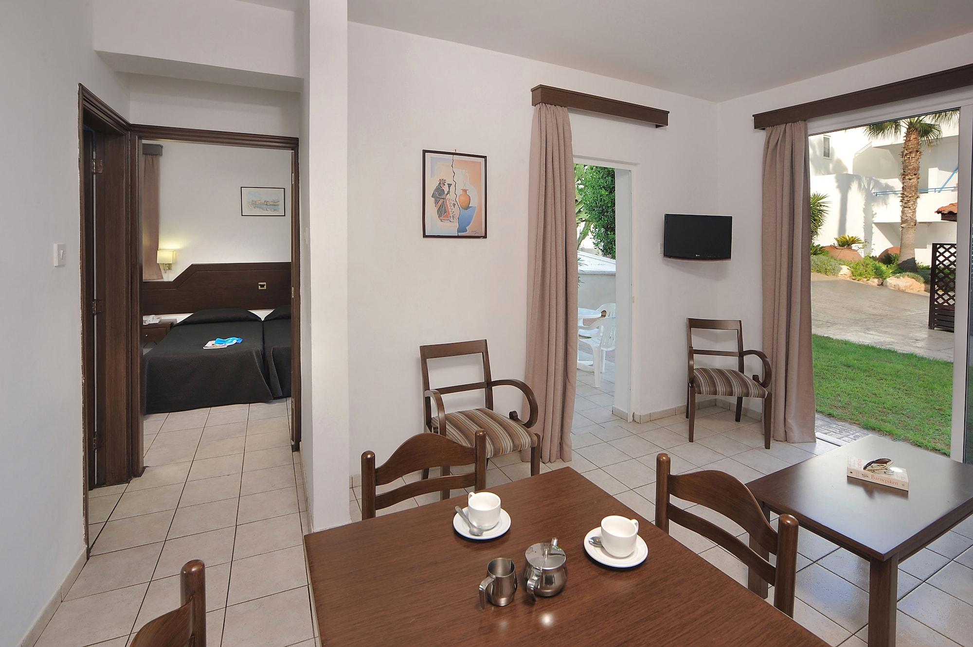 Petrosana Hotel Apartments Αγία Νάπα Εξωτερικό φωτογραφία