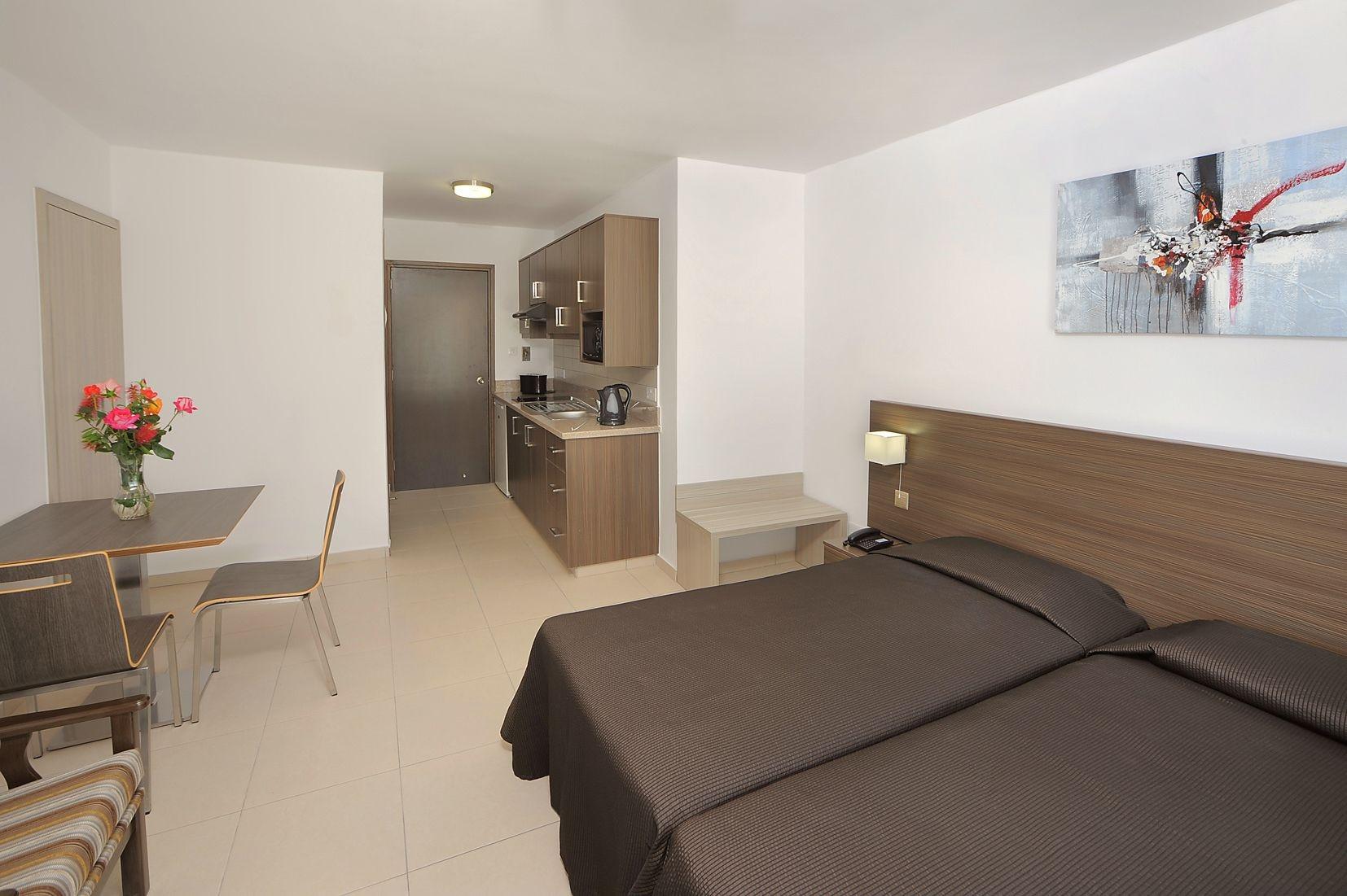 Petrosana Hotel Apartments Αγία Νάπα Εξωτερικό φωτογραφία