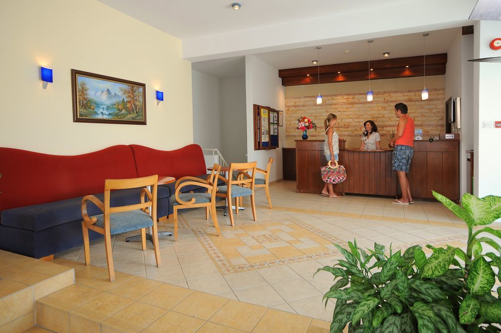 Petrosana Hotel Apartments Αγία Νάπα Εξωτερικό φωτογραφία