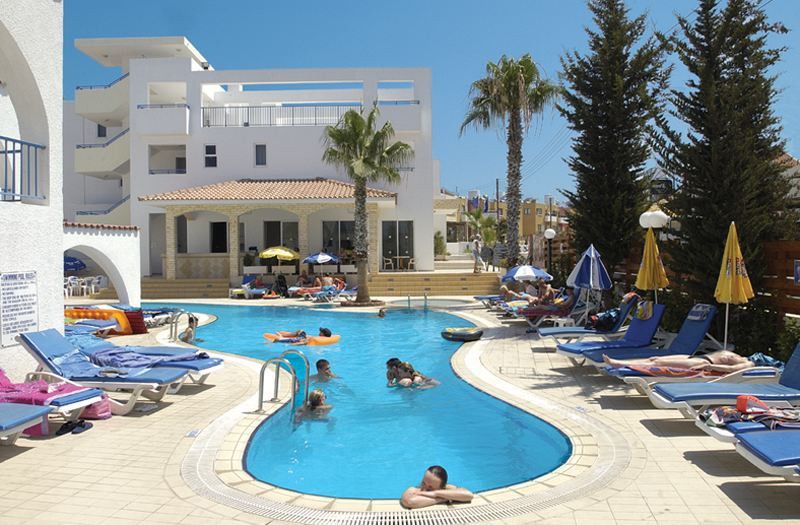 Petrosana Hotel Apartments Αγία Νάπα Εξωτερικό φωτογραφία