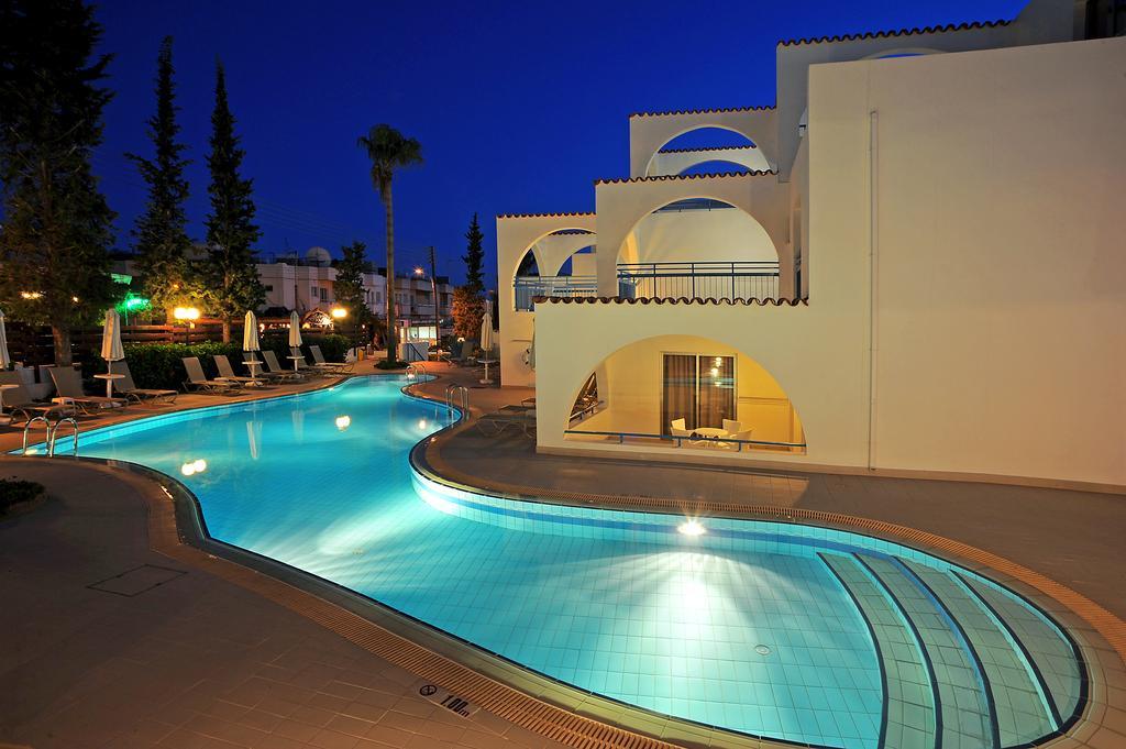 Petrosana Hotel Apartments Αγία Νάπα Εξωτερικό φωτογραφία